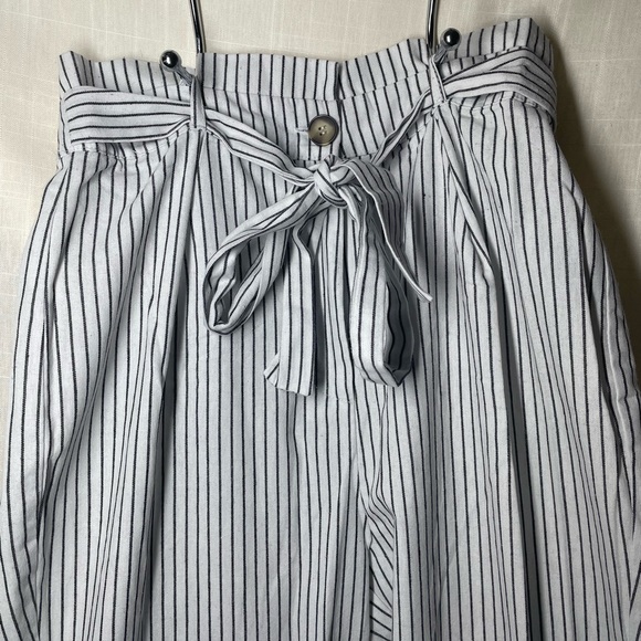 Pants - Picture 2 of 3